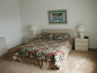 Master suite with luxurious king size bed Complete with ensuite and cable Tv